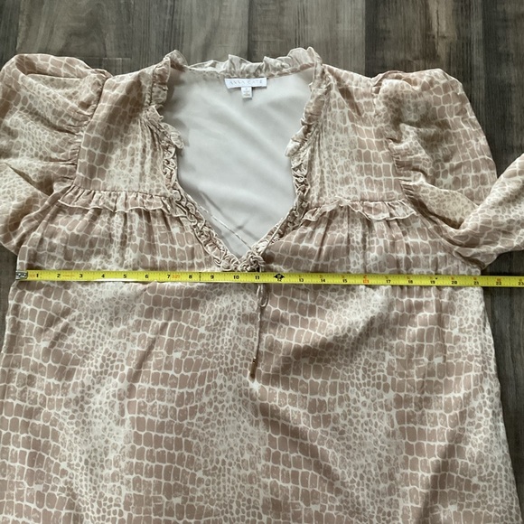 Anna Cate Croc Print Blouse M Puff Sleeve Tan - Picture 4 of 7